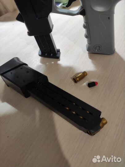 Игрушечный пистолет