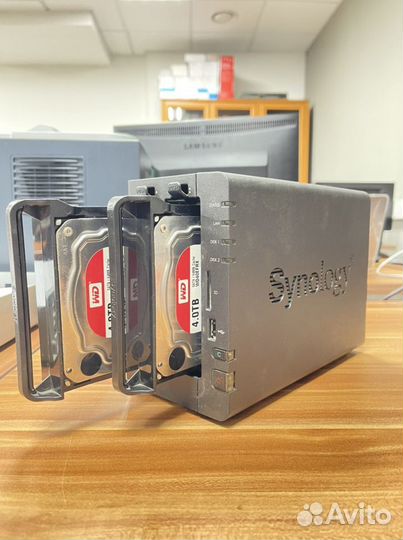 Дисковое хранилище - Synology DS214Play - 4Tb