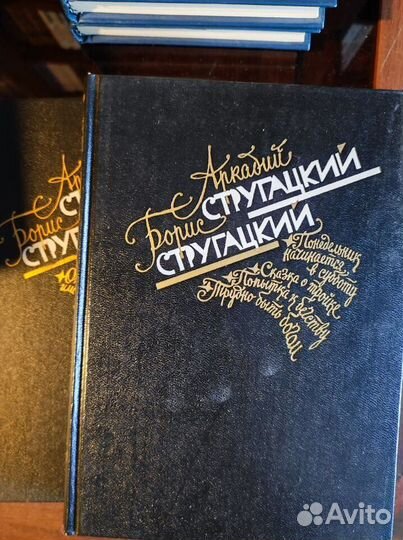 Продам книги