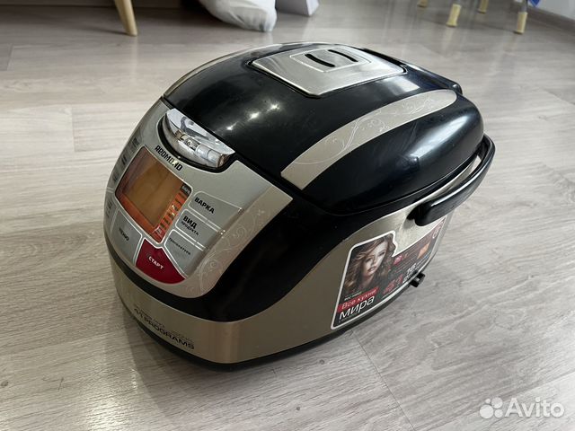 Мультиварка «redmond»