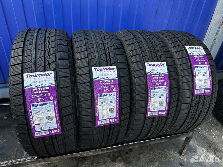 Tourador Winter Pro TSU2 225/45 R18