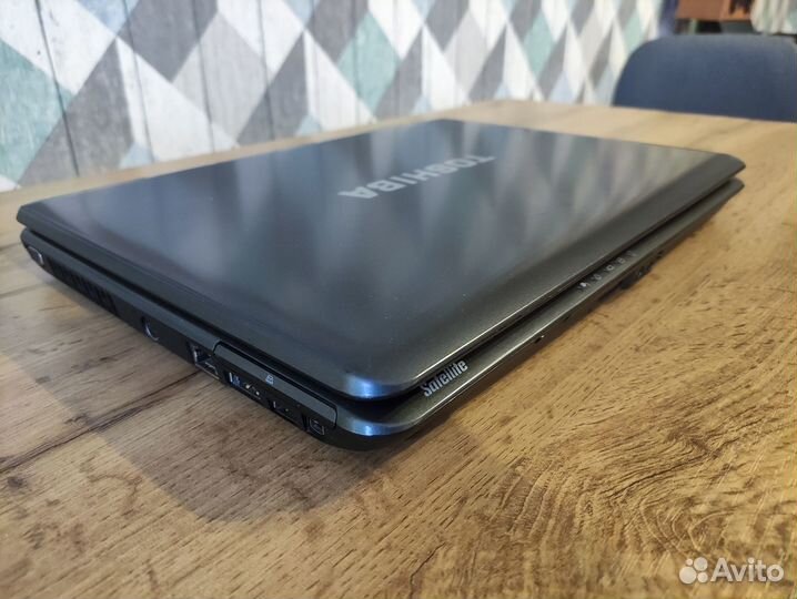 Ноутбук Toshiba Satellite A300