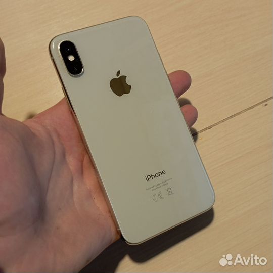 iPhone X, 64 ГБ