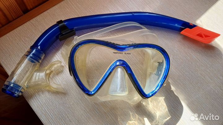 Маска с трубкой