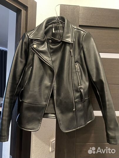 Кожаная куртка косуха Guess