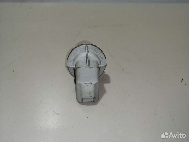 Цоколь фонаря Форд Фокус 1,2 Freelander