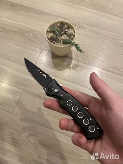 Нож