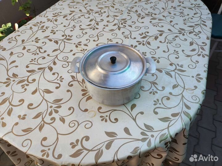 Кастрюля алюминиевая