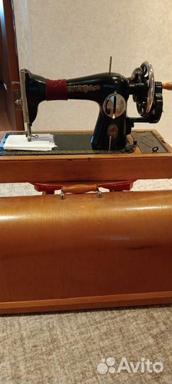 Швейная машина Подольск ручная бу