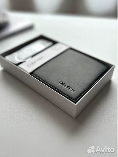 Кошелек и брелок Calvin Klein