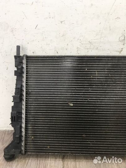 Радиатор двс Ford Focus 2 хетчбэк 5-ти дв. shda
