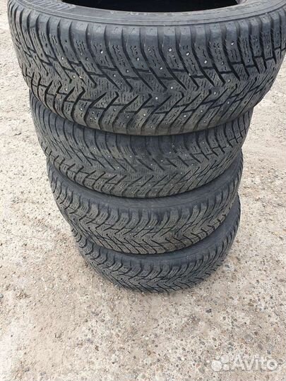 Nokian Tyres Hakkapeliitta 8 SUV 235/60 R18
