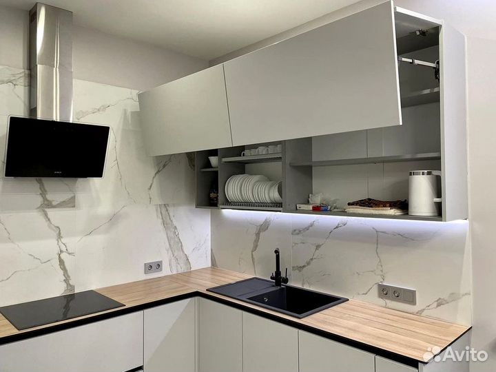 Кухня современная на заказ. Доставка и сборк