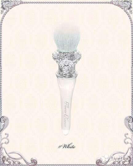 Кисть для макияжа Flower Knows