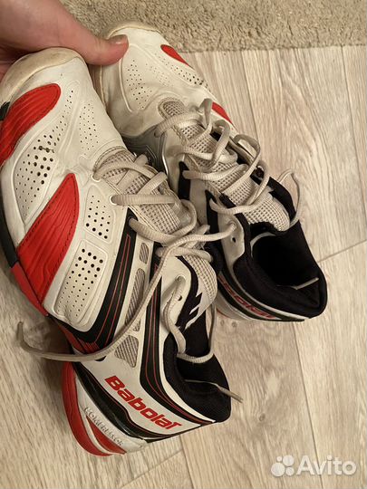 Теннисные кроссовки babolat