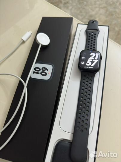 Apple Watch 7 45 mm Nike Edition
