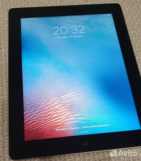 Планшет Apple iPad 4 (32 Гб) с сим-картой