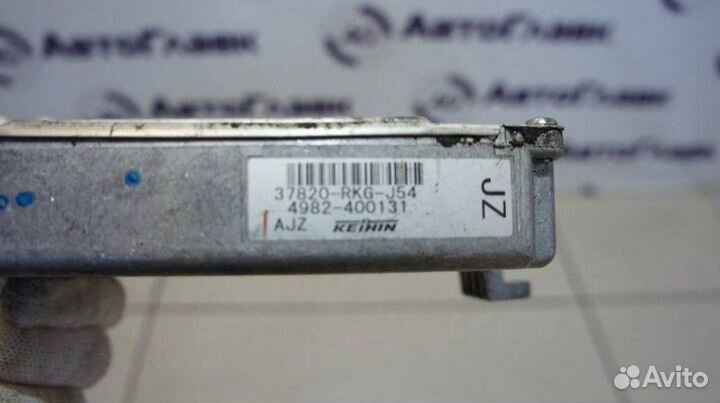 Блок управления Honda Legend