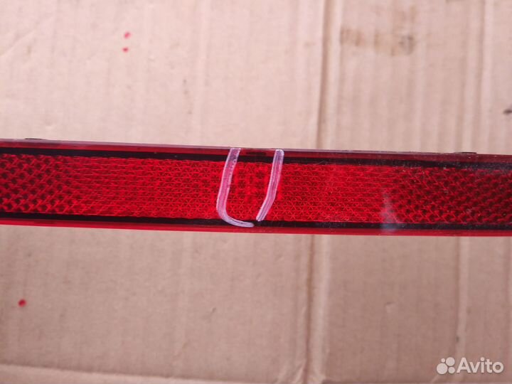 Катафот заднего бампера Volkswagen Touareg 3