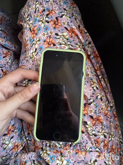 Телефон iPhone 7 128gb