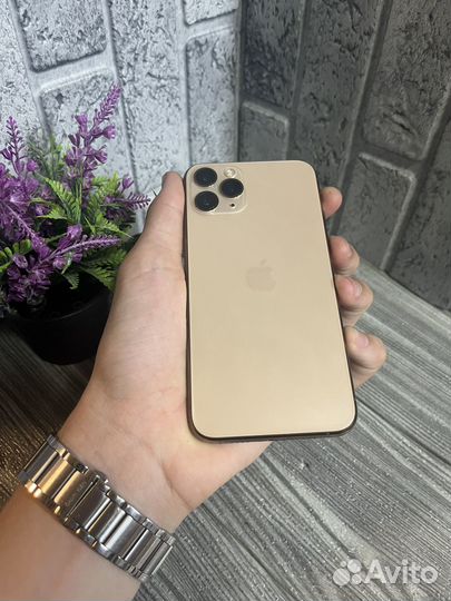 Телефон iPhone 11 pro