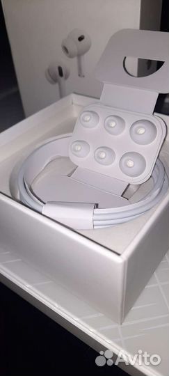 Наушники Аpple AirPods pro 2 с шумоподавлением