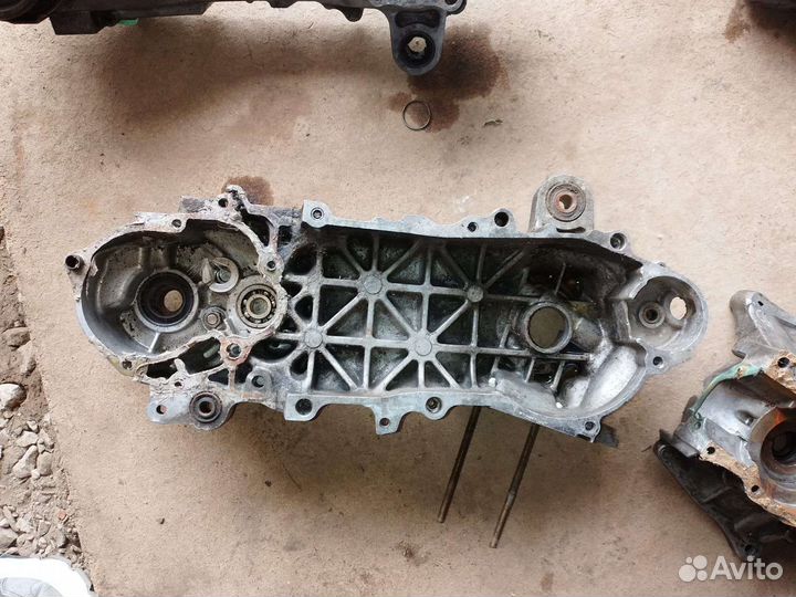 Блок двигателя скутера Honda dio 27