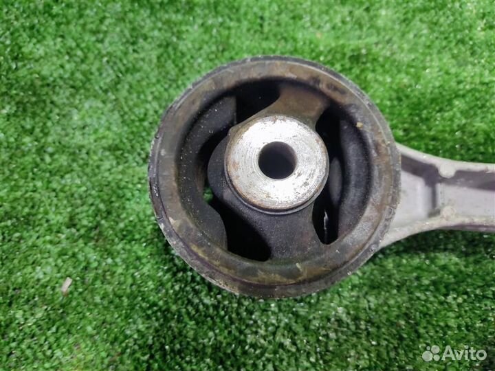 Опора (подушка) двигателя верхняя Honda Civic 4D