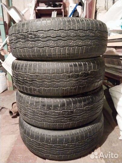 Bridgestone Dueler H/T 225/65 R17