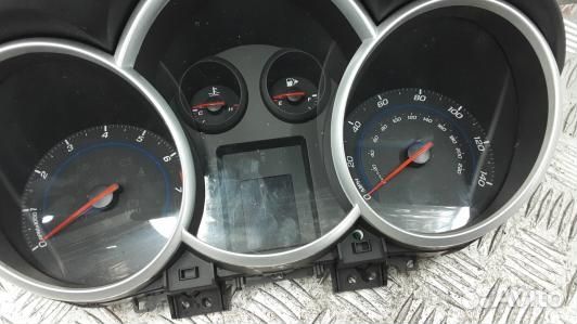 Щиток приборов chevrolet cruze J300 (BAD07IT01)
