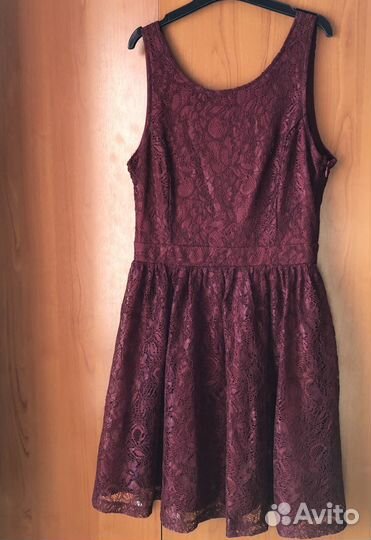 Платье красивое гипюр Forever 21