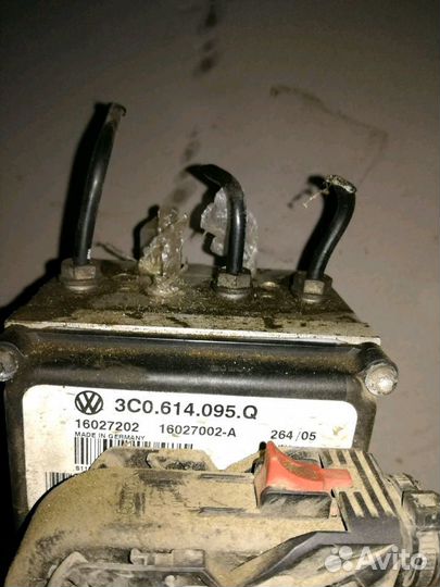 Пассат Б-6 блок ABS