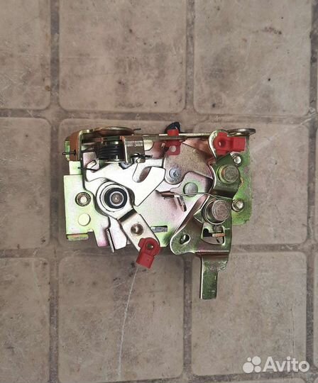 Замок двери передний левый на дэу нексия