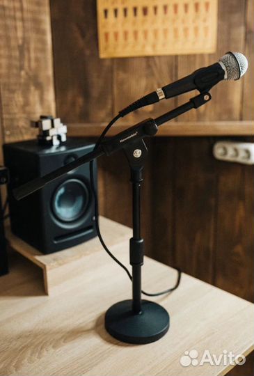 Настольная микрофонная стойка boyong NB-210