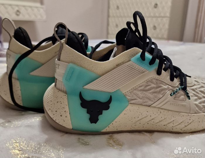 Кроссовки under armour hovr оригинал