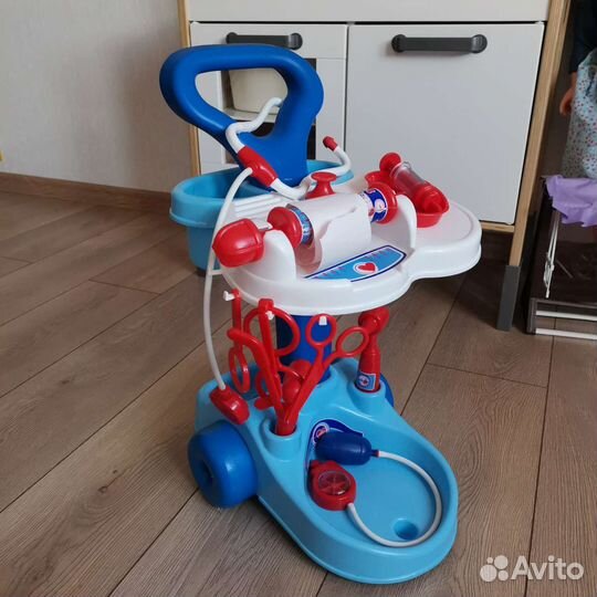 Набор доктора на каталке