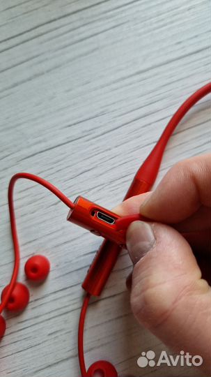 Беспроводные наушники edifier