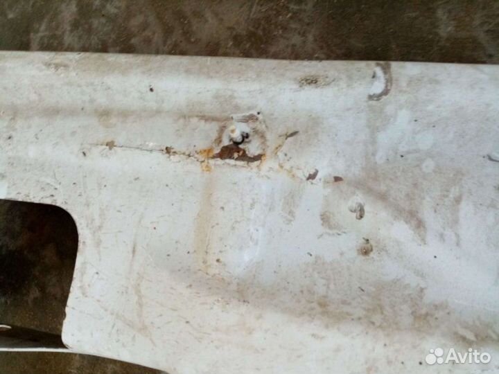 Усилитель заднего бампере Niva