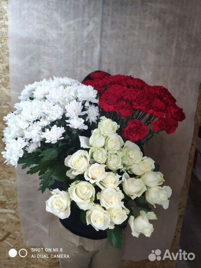 Роза хризантема гвоздика букет цветы