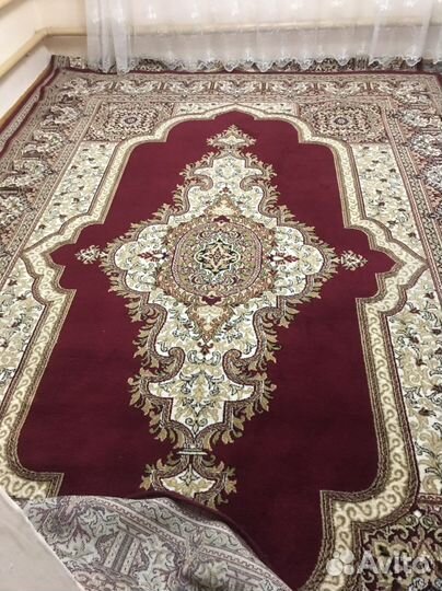 Ковер шерстяной