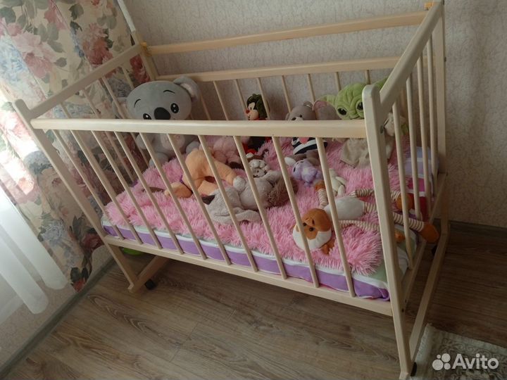 Детская кроватка