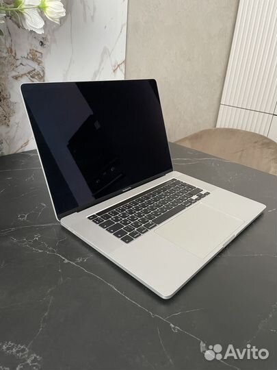 Продается MacBook 16 Pro