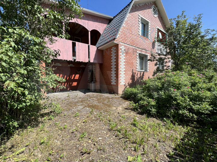 Дом 200 м² на участке 10 сот.