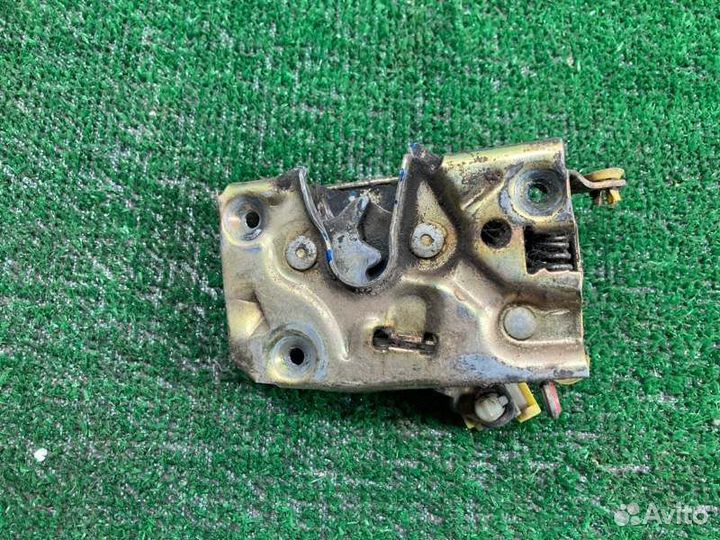 Замок двери передний левый Ford Explorer 1990-1994