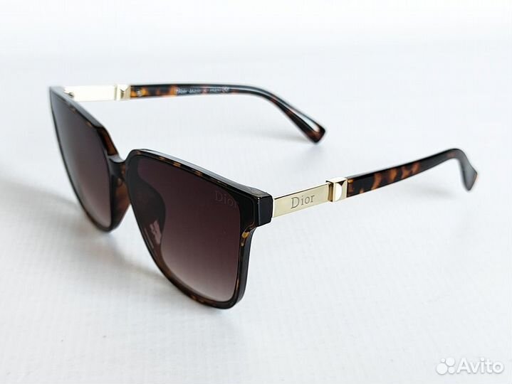 Очки женские солнцезащитные