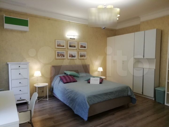 Квартира-студия, 32,4 м², 1/4 эт.