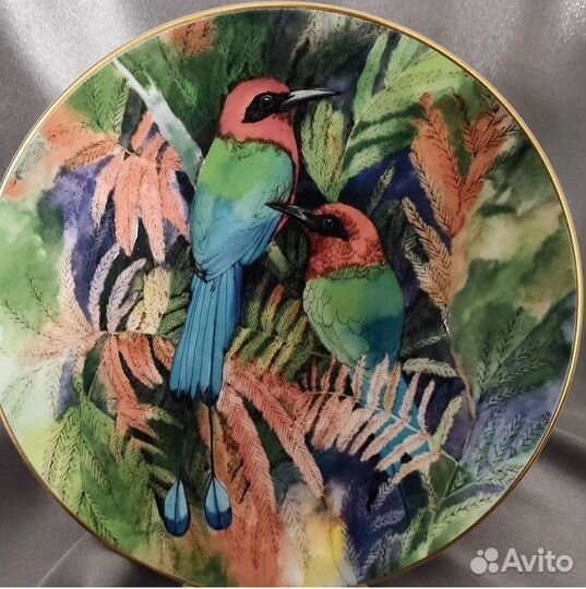 Тарелка декоративная Wedgwood птицы