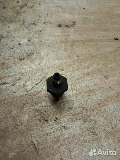 Фильтр паров топлива Toyota Corolla AE91 5AF