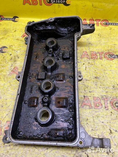 Крышка клапанов Toyota Funcargo XP20 2NZ-FE 2002