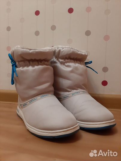 Женские дутики adidas neo 37